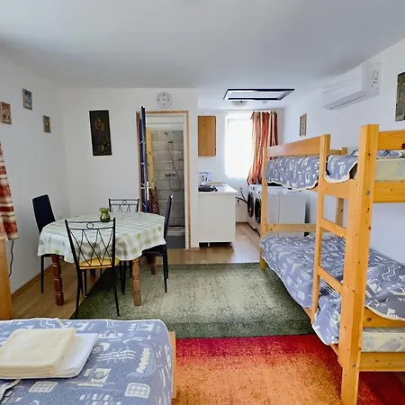 Eletviraga Vendeghaz Balvanyos