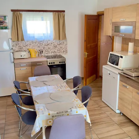 Appartamento Eletviraga Vendeghaz